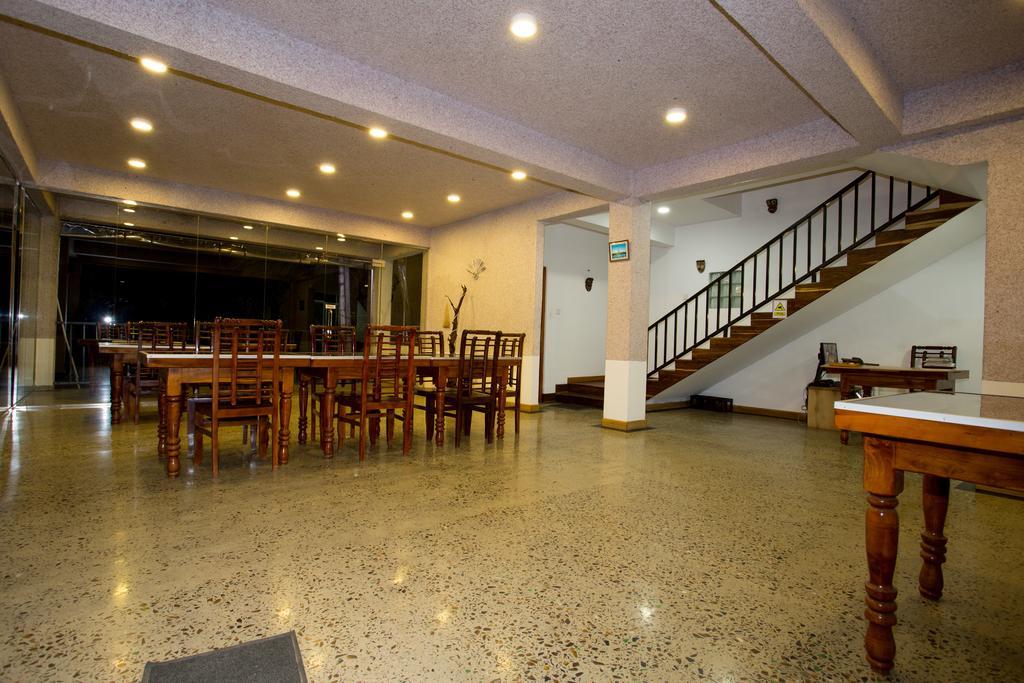 The Tenth Hotel เอลลา ภายนอก รูปภาพ